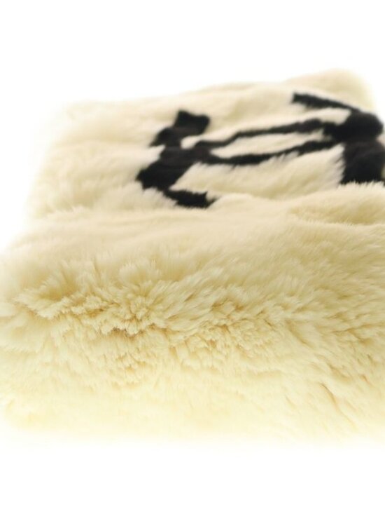 Chanel CC Logo Rabbit Fur Scarf Shawl Ivory - Picture 4 of 6